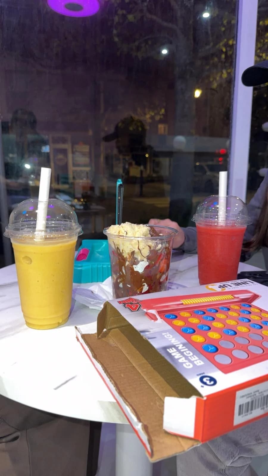 Smoothie mangue et Puissance 4